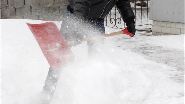 Conseil de sécurité avant de pelleter